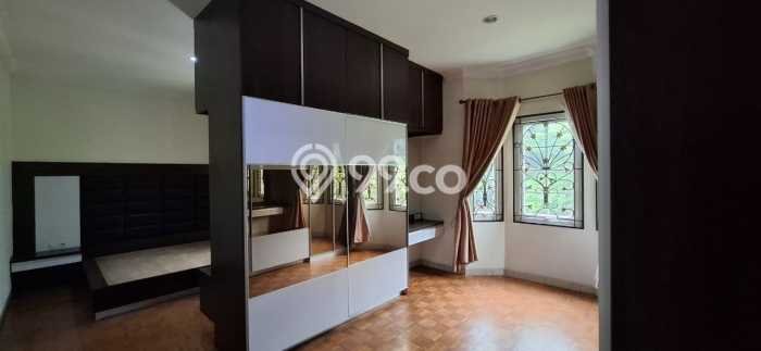 Dijual Rumah Luas Elegan Dengan View Cantik di Kota Wisata, Bogor Dijual Rumah Luas Elegan Dengan View Cantik di Kota Wisata, Bogor