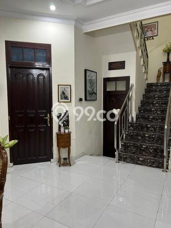 Rumah Luxury Modern Siap Huni di Pondok Indah Jakarta Selatan Rumah Luxury Modern Siap Huni di Pondok Indah Jakarta Selatan
