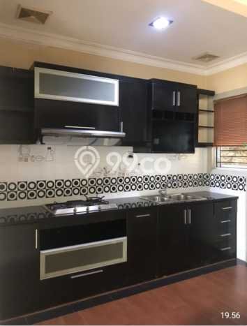 For Sale! Premium House LT 212m2 Desain Elegan di Kota Wisata For Sale! Premium House LT 212m2 Desain Elegan di Kota Wisata