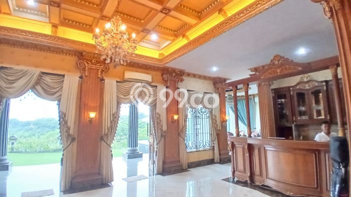 Siap Huni Hunian Elit 8 Kamar di Citra Grand Dekat ke Mana Pun Siap Huni Hunian Elit 8 Kamar di Citra Grand Dekat ke Mana Pun