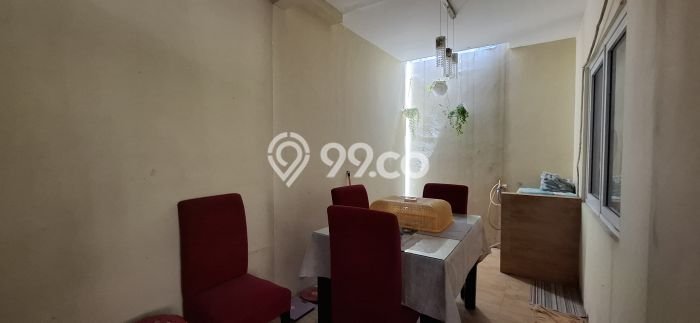 Rumah Minimalis 2 KT di Kota Wisata Jakarta Timur Semi Furnished Rumah Minimalis 2 KT di Kota Wisata Jakarta Timur Semi Furnished