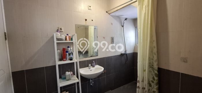 Rumah Minimalis 2 KT di Kota Wisata Jakarta Timur Semi Furnished Rumah Minimalis 2 KT di Kota Wisata Jakarta Timur Semi Furnished
