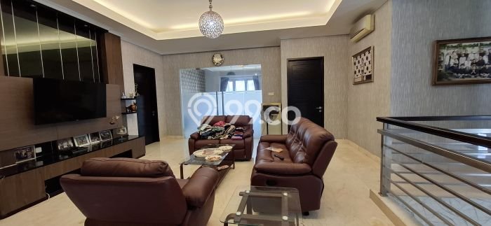 Dijual Rumah Mewah Megah Dengan View Eksklusif di Kota Wisata, Bogor Dijual Rumah Mewah Megah Dengan View Eksklusif di Kota Wisata, Bogor