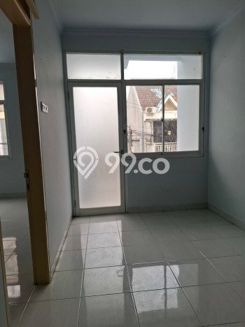 Disewakan! Rumah 3 Kamar Tidur &
3 Kamar Mandi di Taman Palem, Jakarta Barat Disewakan! Rumah 3 Kamar Tidur &
3 Kamar Mandi di Taman Palem, Jakarta Barat