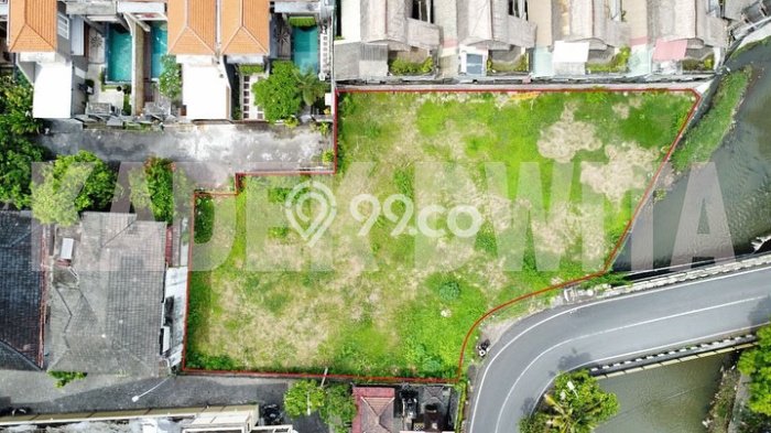 Tanah Dijual Area Strategis di Legian Badung 1240m2 Tanah Dijual Area Strategis di Legian Badung 1240m2