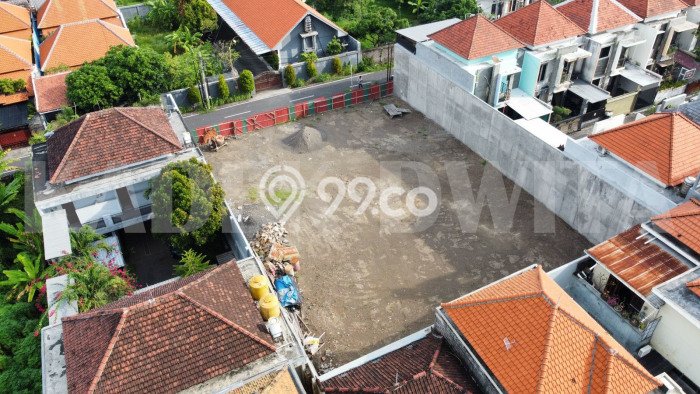 Lahan Dijual Lokasi Strategis di Denpasar dengan Luas 880m2 Lahan Dijual Lokasi Strategis di Denpasar dengan Luas 880m2