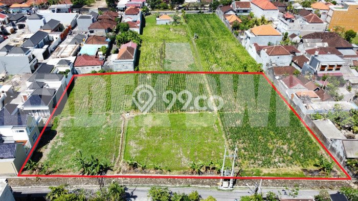 TANAH PROSPEKTIF! Tanah di Renon, Luas 4000m², Tepi Jalan Utama TANAH PROSPEKTIF! Tanah di Renon, Luas 4000m², Tepi Jalan Utama