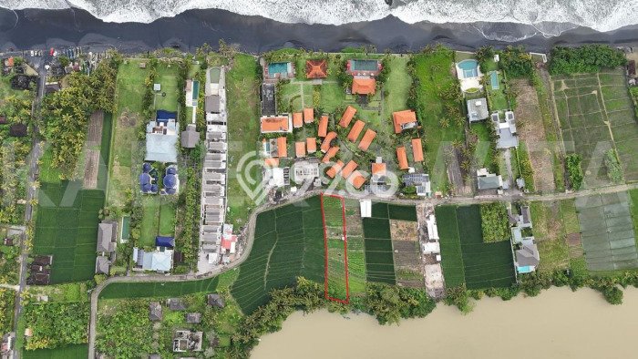 Tanah Kosong Dijual di Tabanan dengan Area 1470m2 Tanah Kosong Dijual di Tabanan dengan Area 1470m2
