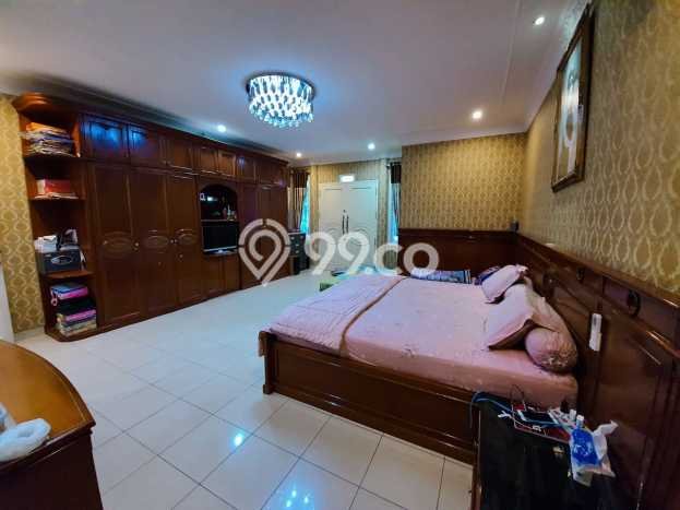 Rumah Mewah Siap Huni LT 377m2 di Kelapa Gading, Jakarta Utara Rumah Mewah Siap Huni LT 377m2 di Kelapa Gading, Jakarta Utara