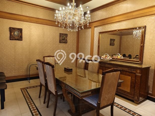 Rumah di Kawasan Kebayoran Baru, Area Premium LT 639m² Rumah di Kawasan Kebayoran Baru, Area Premium LT 639m²