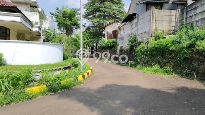 Rumah Eksklusif Siap Huni LT 258m2 di Kebon Jeruk, Jakarta Barat Rumah Eksklusif Siap Huni LT 258m2 di Kebon Jeruk, Jakarta Barat