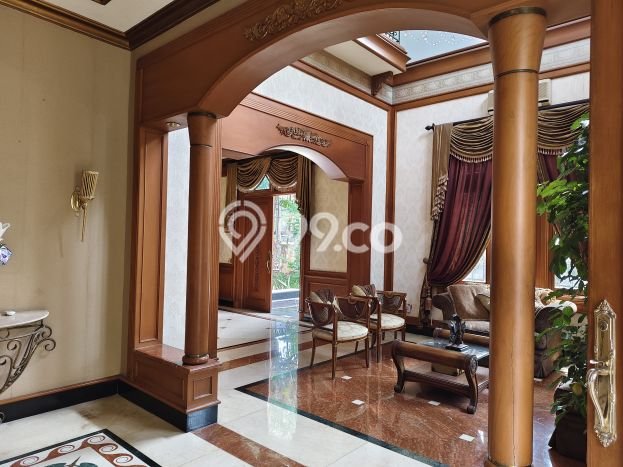 Rumah di Kawasan Kebayoran Baru, Area Premium LT 639m² Rumah di Kawasan Kebayoran Baru, Area Premium LT 639m²