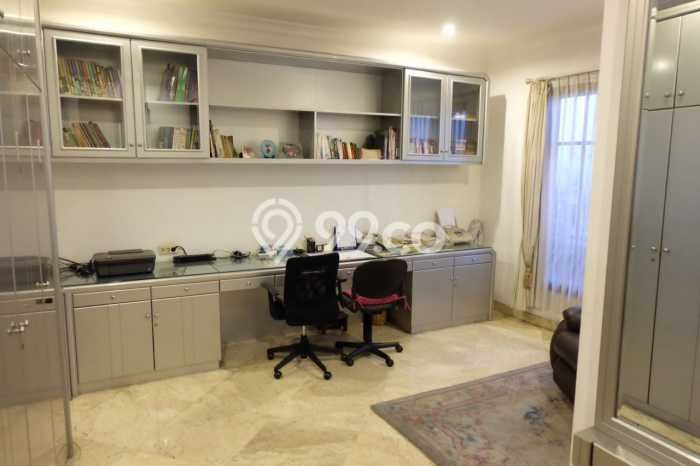 For Sale! Luxury House LT 2130m2 Desain Modern di Ampera For Sale! Luxury House LT 2130m2 Desain Modern di Ampera