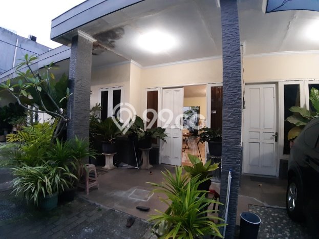 BEST PRICE! Rumah Berkualitas di Kebayoran Lama, Luas 375m² LB 275m² BEST PRICE! Rumah Berkualitas di Kebayoran Lama, Luas 375m² LB 275m²