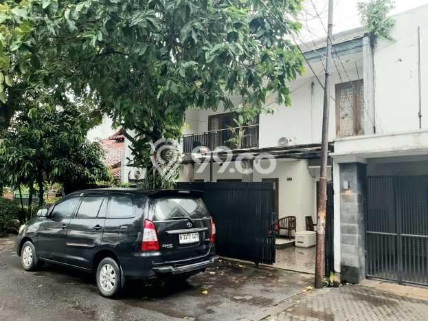 DIJUAL CEPAT! Rumah Nyaman area Kebayoran Baru, Jakarta Selatan, Luas 249m² LB 300m² BISA KPR! DIJUAL CEPAT! Rumah Nyaman area Kebayoran Baru, Jakarta Selatan, Luas 249m² LB 300m² BISA KPR!