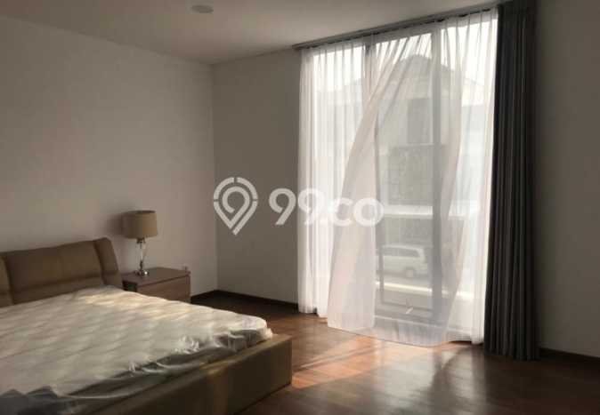 Rumah di Kemang, 3 KT, Area Asri, LT 151m² Bangunan 278m² Rumah di Kemang, 3 KT, Area Asri, LT 151m² Bangunan 278m²