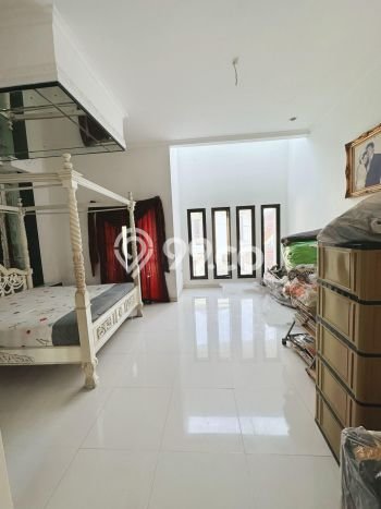 Rumah 4 KT 4 KM di Area Bintaro, Tangerang Selatan Rumah 4 KT 4 KM di Area Bintaro, Tangerang Selatan