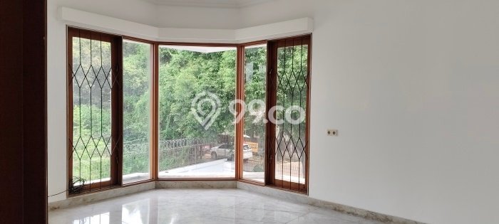Rumah Mewah LB 950m2 Siap Huni Desain Elegan di Kemang, Jakarta Selatan Rumah Mewah LB 950m2 Siap Huni Desain Elegan di Kemang, Jakarta Selatan