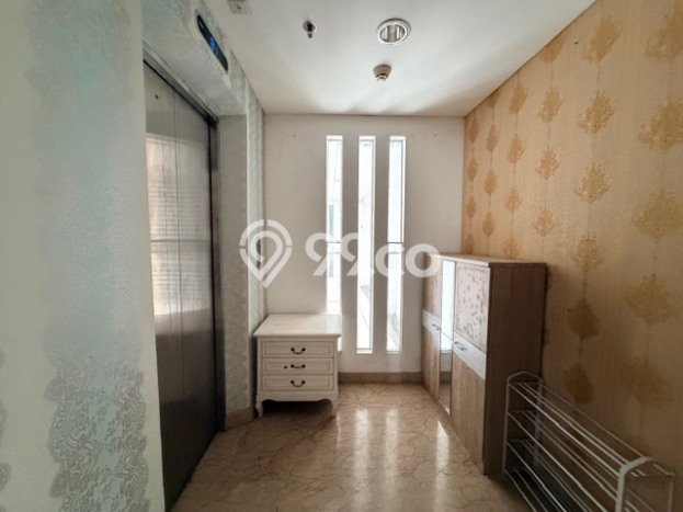 Unit Apartemen Luxury Dijual di Kemayoran dengan 3 Kamar Tidur Unit Apartemen Luxury Dijual di Kemayoran dengan 3 Kamar Tidur
