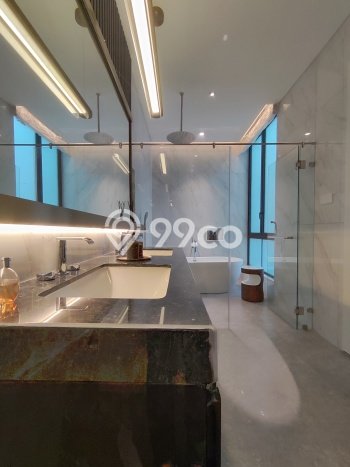 Rumah Elit LB 451m2 Siap Pakai Desain Elegan di Alam Sutera, Tangerang Rumah Elit LB 451m2 Siap Pakai Desain Elegan di Alam Sutera, Tangerang