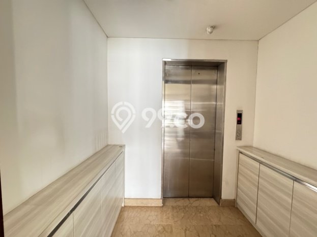 Unit Apartemen Luxury Dijual di Kemayoran dengan 2 Kamar Tidur Unit Apartemen Luxury Dijual di Kemayoran dengan 2 Kamar Tidur