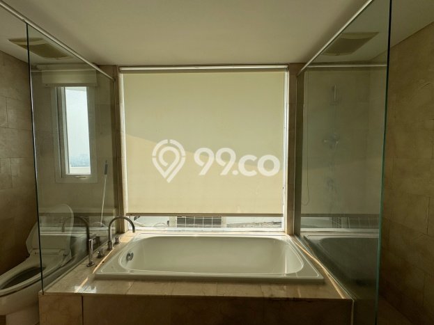 FOR SALE Hunian Apartemen High-Class di Kemayoran dengan 3 Kamar Tidur & Luas 196m2 FOR SALE Hunian Apartemen High-Class di Kemayoran dengan 3 Kamar Tidur & Luas 196m2