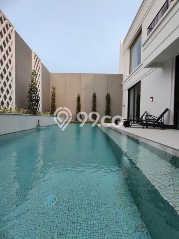 Rumah Elit LB 451m2 Siap Pakai Desain Elegan di Alam Sutera, Tangerang Rumah Elit LB 451m2 Siap Pakai Desain Elegan di Alam Sutera, Tangerang