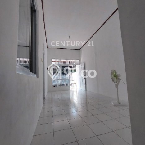 Dijual Hunian Rumah Terawat 3 KT di Pondok Kelapa, Jakarta Timur Dijual Hunian Rumah Terawat 3 KT di Pondok Kelapa, Jakarta Timur