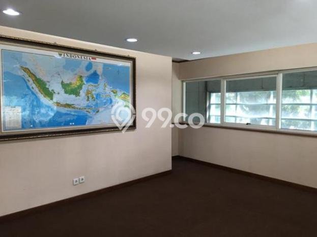 Ruko Dijual di Prime Area Jakarta Selatan Luas 739m2 Ruko Dijual di Prime Area Jakarta Selatan Luas 739m2