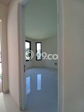 Dijual Rumah Luas Megah Dengan View Cantik di BSD Eminent, Tangerang Dijual Rumah Luas Megah Dengan View Cantik di BSD Eminent, Tangerang