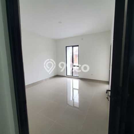 Jual Rumah Eksklusif 3 KT di Villa Melati Mas, Tangerang Selatan Jual Rumah Eksklusif 3 KT di Villa Melati Mas, Tangerang Selatan