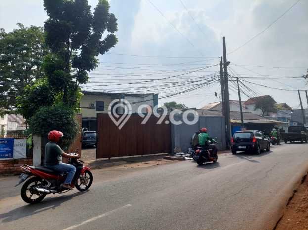 Hunian Mewah LB 180m2 Siap Huni Desain Elegan di Bambu Apus, Jakarta Timur Hunian Mewah LB 180m2 Siap Huni Desain Elegan di Bambu Apus, Jakarta Timur