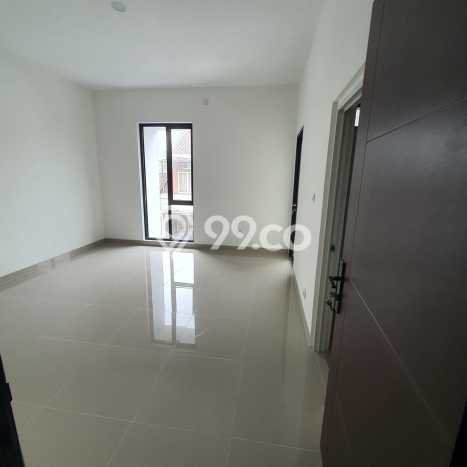 Jual Rumah Eksklusif 3 KT di Villa Melati Mas, Tangerang Selatan Jual Rumah Eksklusif 3 KT di Villa Melati Mas, Tangerang Selatan