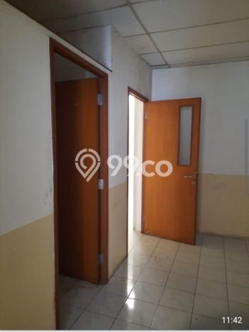 FOR SALE! Ruko di Kebon Jeruk Jakarta Barat, LT 66m2, LB 258m2 FOR SALE! Ruko di Kebon Jeruk Jakarta Barat, LT 66m2, LB 258m2