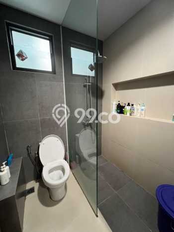 Siap Huni Hunian Elit 4 Kamar di BSD Dekat ke Mana Pun Siap Huni Hunian Elit 4 Kamar di BSD Dekat ke Mana Pun