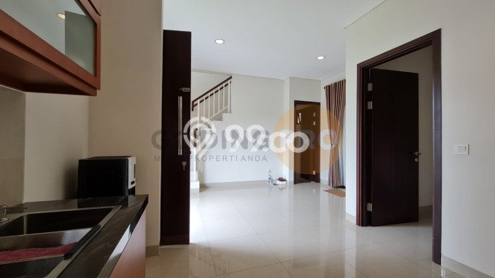 Rumah di Gading Serpong, Dekat Tol, 2 KM, Luas 70m² LB 86m² Rumah di Gading Serpong, Dekat Tol, 2 KM, Luas 70m² LB 86m²