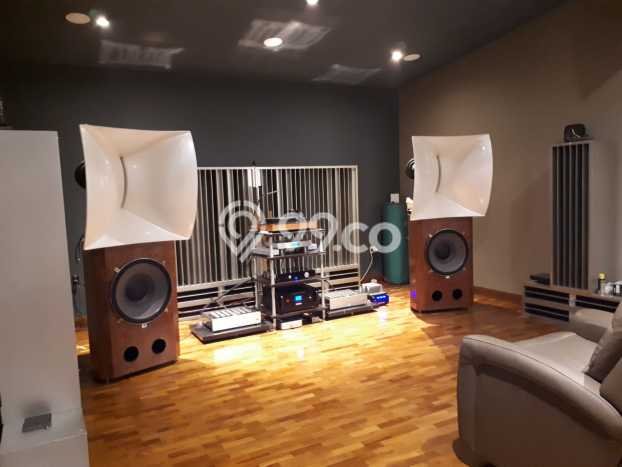 Rumah Elit Modern Tanpa Renovasi di BSD Tangerang Rumah Elit Modern Tanpa Renovasi di BSD Tangerang