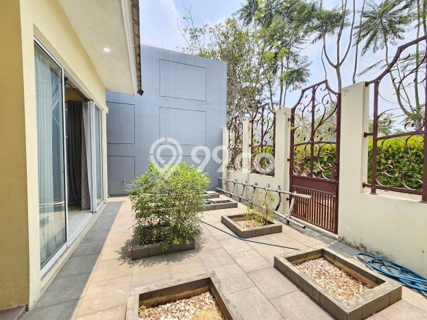 BEST OFFER! Rumah Nyaman area BSD Green Wich, LT 260m² Bangunan 160m² BEST OFFER! Rumah Nyaman area BSD Green Wich, LT 260m² Bangunan 160m²