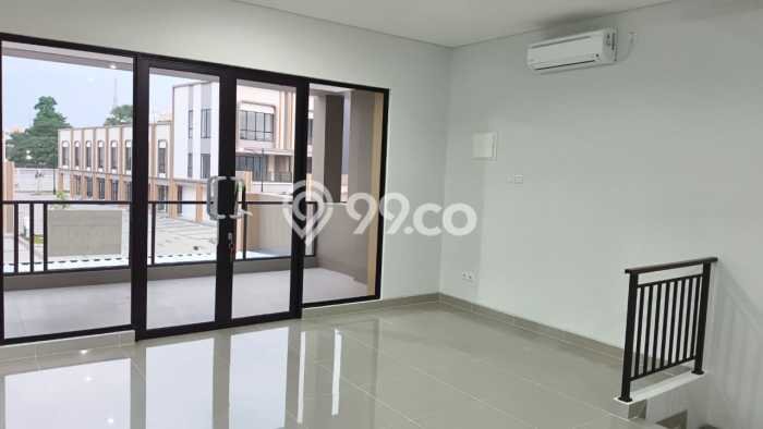 Ruko Dijual di Tangerang LT 82m2 & LB 176m2 Lokasi Terbaik! Ruko Dijual di Tangerang LT 82m2 & LB 176m2 Lokasi Terbaik!