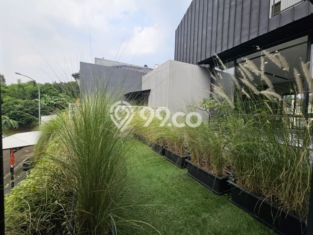 Jual Cepat Rumah dengan 4 Kamar Tidur dan 5 Kamar Mandi di Area BSD, Tangerang Selatan Jual Cepat Rumah dengan 4 Kamar Tidur dan 5 Kamar Mandi di Area BSD, Tangerang Selatan