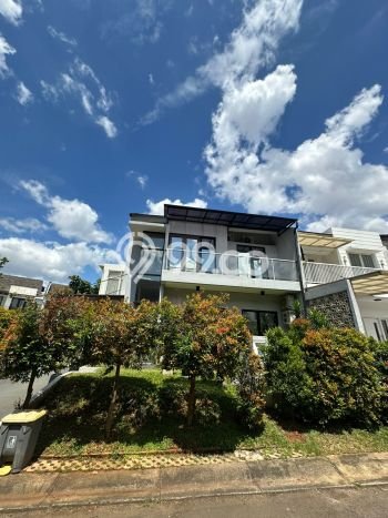 Rumah Elit Modern Siap Huni di Bintaro Tangerang Selatan Rumah Elit Modern Siap Huni di Bintaro Tangerang Selatan