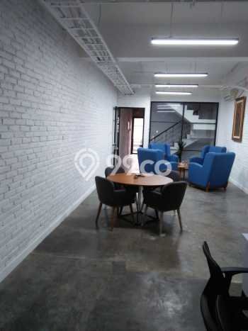Ruko Dijual di Jakarta Selatan LT 85m2 & LB 240m2 Lokasi Terbaik! Ruko Dijual di Jakarta Selatan LT 85m2 & LB 240m2 Lokasi Terbaik!