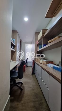 Ruko Dijual di Prime Area Jakarta Barat Luas 285m2 Ruko Dijual di Prime Area Jakarta Barat Luas 285m2