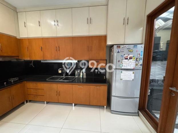 Siap Huni Rumah Mewah 4 Kamar di BSD Dekat ke Mana Saja Siap Huni Rumah Mewah 4 Kamar di BSD Dekat ke Mana Saja