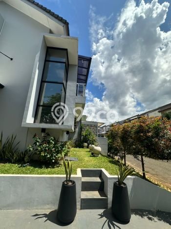 Rumah Elit Modern Siap Huni di Bintaro Tangerang Selatan Rumah Elit Modern Siap Huni di Bintaro Tangerang Selatan