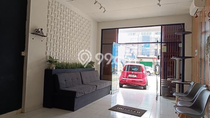 Ruko Dijual di Jakarta Selatan LT 133m2 & LB 255m2 Lokasi Terbaik! Ruko Dijual di Jakarta Selatan LT 133m2 & LB 255m2 Lokasi Terbaik!