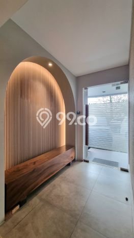Ruko Dijual di Prime Area Jakarta Barat Luas 285m2 Ruko Dijual di Prime Area Jakarta Barat Luas 285m2