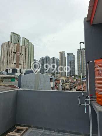Ruko untuk Disewa di Pusat Jakarta Barat Luas Bangunan 250m2 Ruko untuk Disewa di Pusat Jakarta Barat Luas Bangunan 250m2