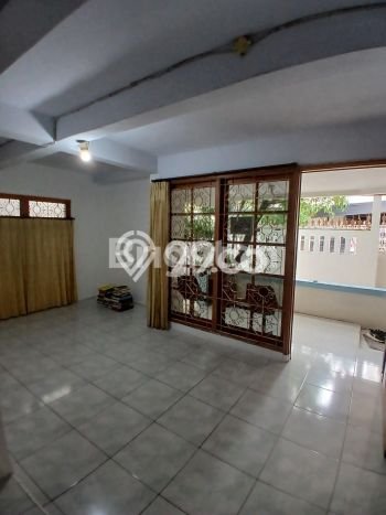 Rumah Luxury Modern Tanpa Renovasi di Duri Kepa Jakarta Barat Rumah Luxury Modern Tanpa Renovasi di Duri Kepa Jakarta Barat