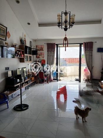 Rumah Mewah LB 350m2 Siap Huni Desain Elegan di Grogol, Jakarta Barat Rumah Mewah LB 350m2 Siap Huni Desain Elegan di Grogol, Jakarta Barat